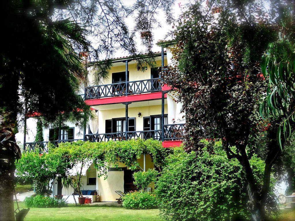 Apartments Karpetis A Green Paradise Psakoudia Ngoại thất bức ảnh