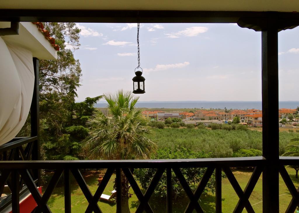 Apartments Karpetis A Green Paradise Psakoudia Phòng bức ảnh