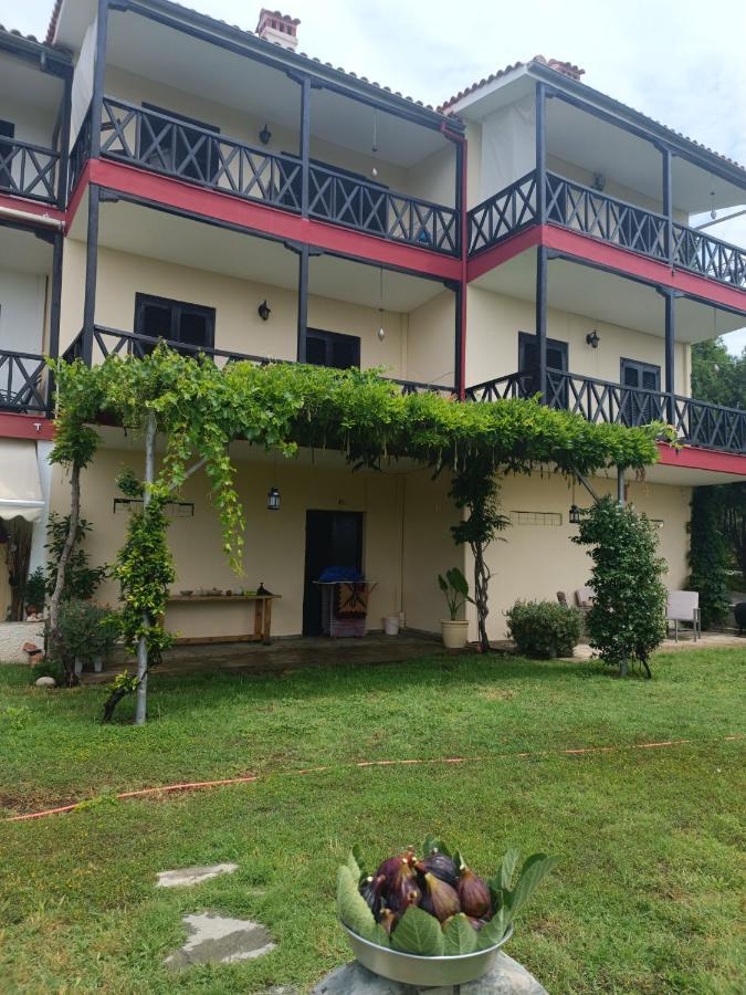 Apartments Karpetis A Green Paradise Psakoudia Ngoại thất bức ảnh